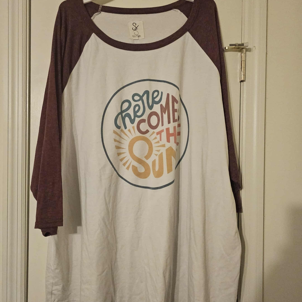 Sugar stitch here comes the sun t shirt